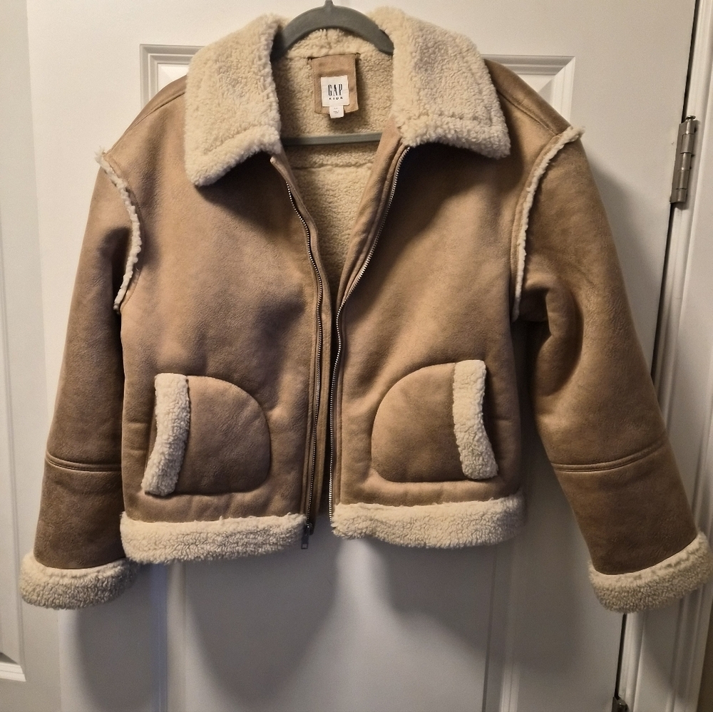 GAP Kids, Girls Tan Vegan Suede and Cream Sherpa Trimmed Jacket Size XXL 14-16 Y